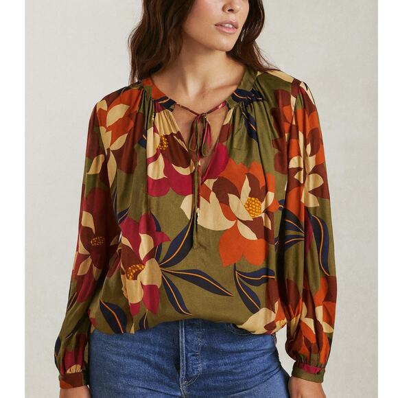 Velvet by Graham & Spencer Isra Printed V-Neck Blouse - Picture 1 of 8
